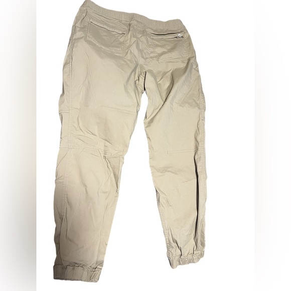 Mountain Hardwear hiking joggers - Picture 2 of 3